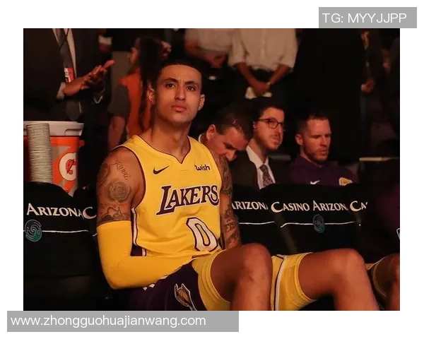 雄鹿客场挑战猛龙库兹马左脚踝受伤提前退场无缘本场比赛